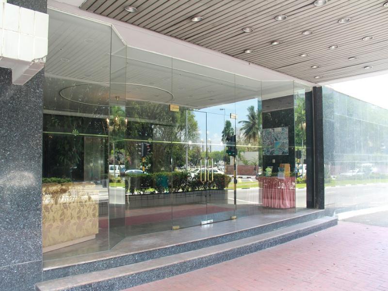 Terrace Hotel Бандар Сери Бегаван Екстериор снимка