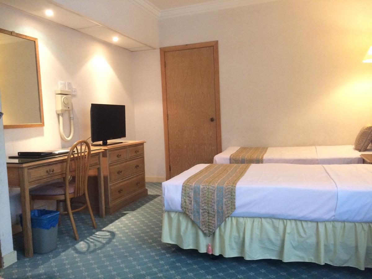 Terrace Hotel Бандар Сери Бегаван Екстериор снимка