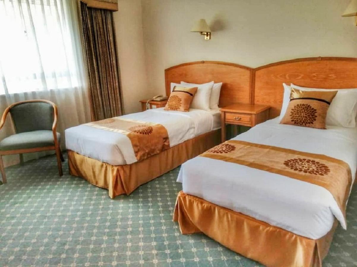 Terrace Hotel Бандар Сери Бегаван Екстериор снимка